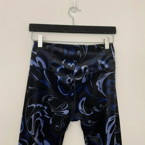 Athleta Elation Velvet Tight Agate Paisley Leggings Size Small - Picture 7 of 7